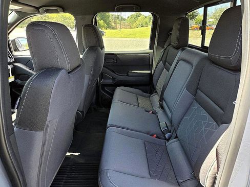 New 2026 Nissan Frontier SV image 10