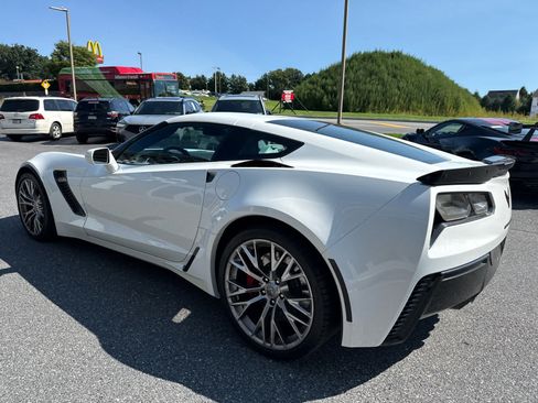 Used 2015 Chevrolet Corvette Z06 RWD image 8