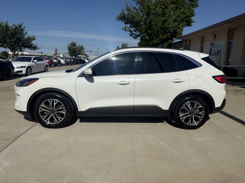 Used 2020 Ford Escape SEL FWD image 4