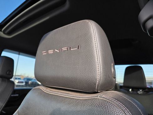Used 2023 GMC Sierra 2500 Denali w/ Denali Ultimate Package image 20