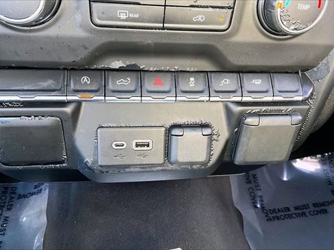 Used 2021 Chevrolet Silverado 1500 Custom image 22