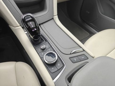 Used 2022 Cadillac XT5 Premium Luxury w/ Technology Package image 13