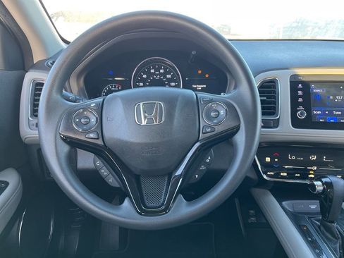 Certified 2022 Honda HR-V EX image 16