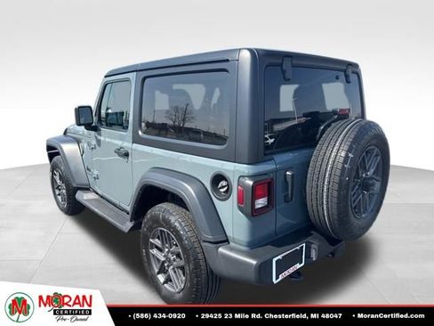 Used 2024 Jeep Wrangler Sport S AWD/4WD image 3