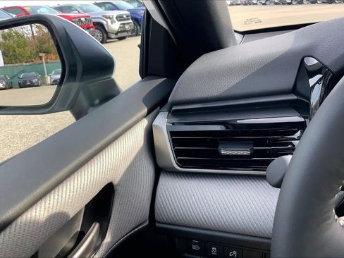 New 2026 Toyota Camry SE image 18