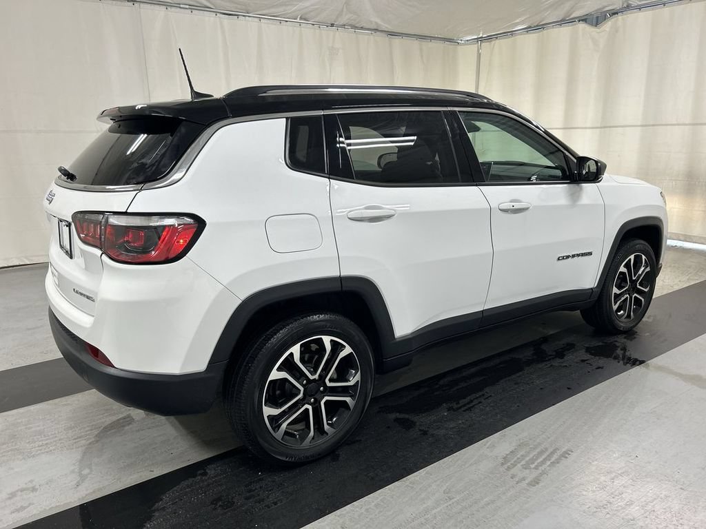 Used 2022 Jeep Compass Limited AWD/4WD image 2