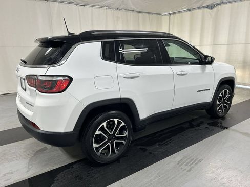 Used 2022 Jeep Compass Limited AWD/4WD image 2