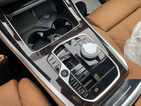 New 2026 BMW X5 xDrive40i w/ Executive Package image 14