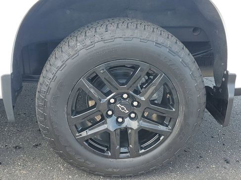 Used 2025 Chevrolet Silverado 1500 RST image 5