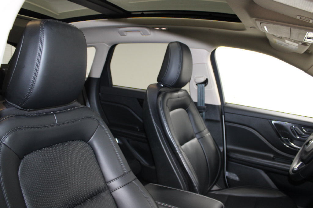 Used 2023 Lincoln Corsair AWD w/ Equipment Group 101A image 18