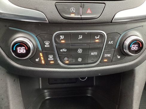 Used 2024 Chevrolet Equinox LT w/ LPO, Floor Liner Package FWD image 24