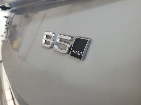 Certified 2023 Volvo XC90 B5 Plus w/ Protection Package Premier image 9