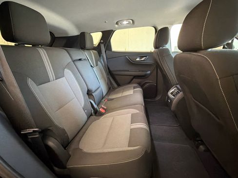 Used 2025 Chevrolet Blazer LT FWD image 32