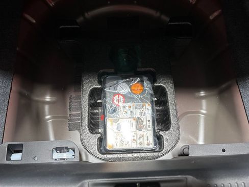 Used 2024 Ford Mustang GT RWD image 33