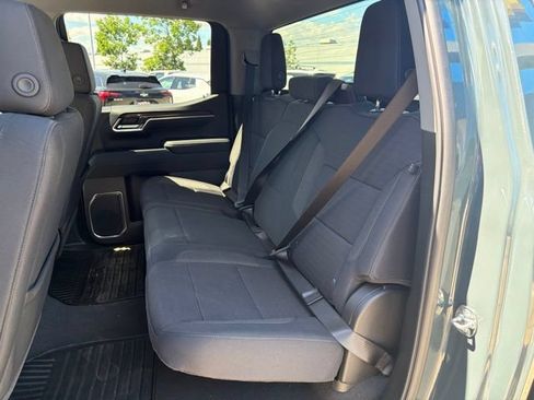 Used 2025 Chevrolet Silverado 1500 LT AWD/4WD image 29