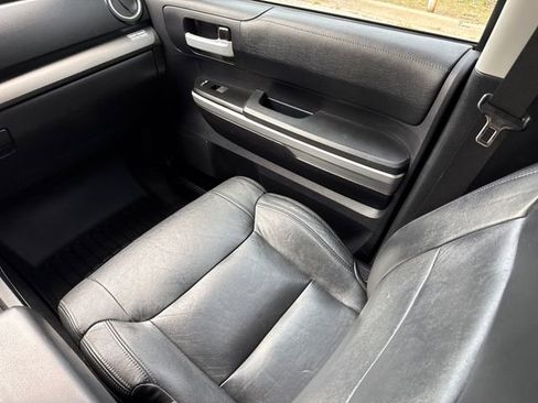 Used 2016 Toyota Tundra SR5 w/ SR5 Upgrade Package image 15