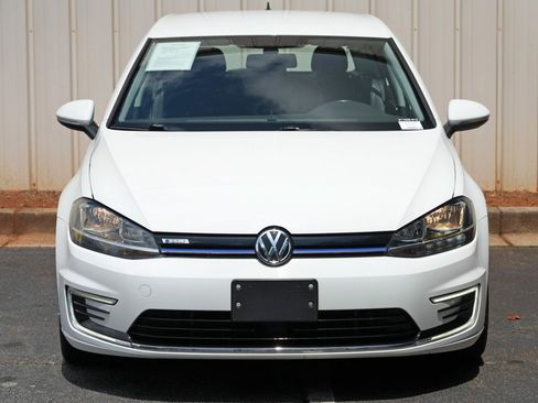 Used 2019 Volkswagen e-Golf SE w/ Driver Assistance Package FWD image 41