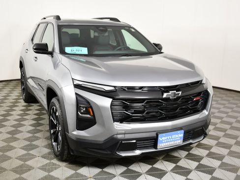 Used 2025 Chevrolet Equinox RS AWD/4WD image 3