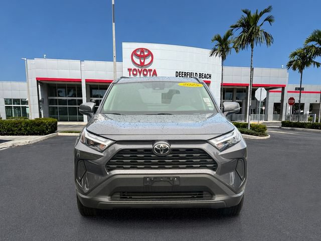 Used 2025 Toyota RAV4 XLE AWD/4WD image 2