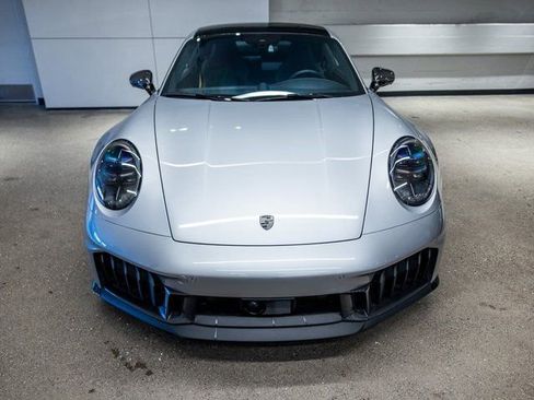 Certified 2025 Porsche 911 Carrera GTS RWD image 11