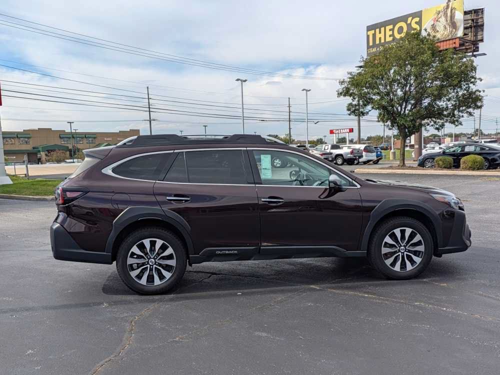 Used 2023 Subaru Outback Touring XT AWD/4WD image 8