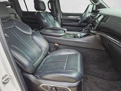 Used 2022 Jeep Wagoneer Series I w/ Convenience Group I AWD/4WD image 21
