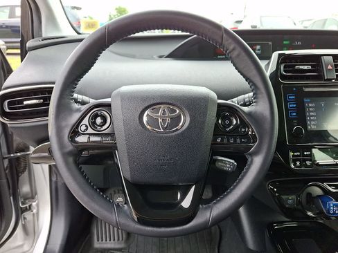 Certified 2019 Toyota Prius XLE w/ Advanced Technology Package AWD/4WD image 21