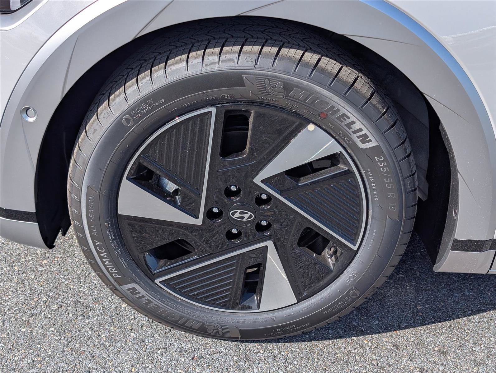 New 2027 Hyundai Ioniq 5 Limited RWD image 7