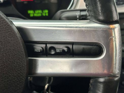 Used 2006 Ford Mustang GT RWD image 20