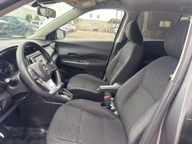 Used 2022 Nissan Kicks S FWD image 9
