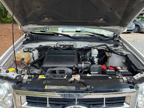 Used 2010 Ford Escape Limited FWD image 17