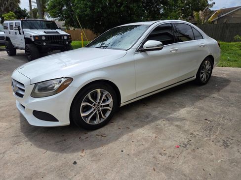 Used 2018 Mercedes-Benz C 300 Sedan image 3