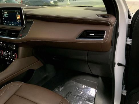 Used 2024 Chevrolet Tahoe High Country image 17