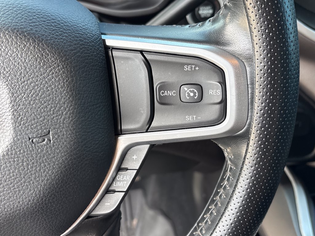 Used 2023 RAM 3500 Big Horn w/ Night Edition AWD/4WD image 18