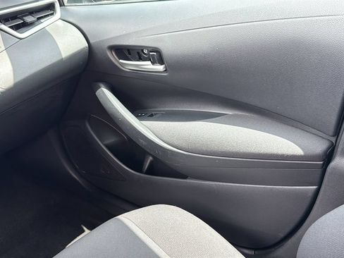 Used 2020 Toyota Corolla LE FWD image 28