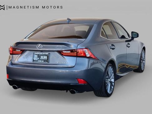 Used 2016 Lexus IS 200t 4dr Sedan image 9