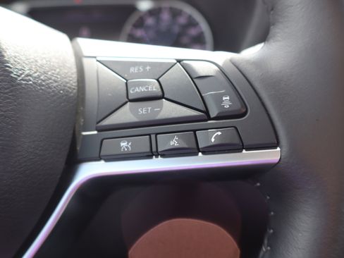 Used 2024 Nissan Sentra SV w/ All-Weather Package FWD image 17