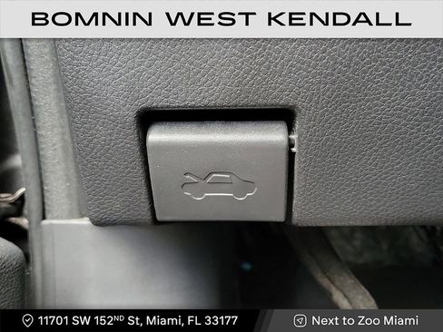 Used 2023 Nissan Titan PRO-4X w/ Pro-4x Convenience Package image 26