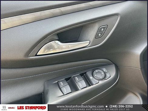 Certified 2025 Buick Envista Sport Touring FWD image 17