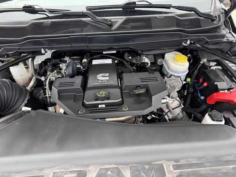 Used 2024 RAM 2500 Laramie w/ Sport Appearance Package AWD/4WD image 27