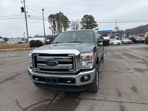 Used 2013 Ford F250 Lariat w/ Lariat Ultimate Pkg image 4