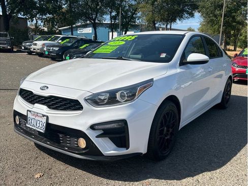 Used 2021 Kia Forte LXS image 3