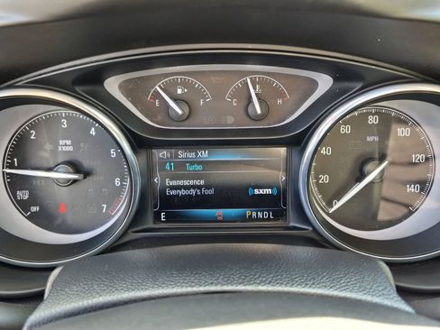 Used 2019 Buick Envision Essence FWD image 13