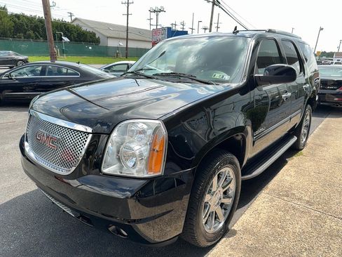 Used 2013 GMC Yukon Denali AWD/4WD image 5