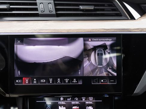 Used 2019 Audi e-tron Prestige image 24