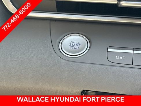 Used 2025 Hyundai Elantra SEL FWD image 23