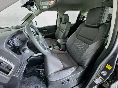 Used 2026 Nissan Frontier SV w/ SV Convenience Package RWD image 11