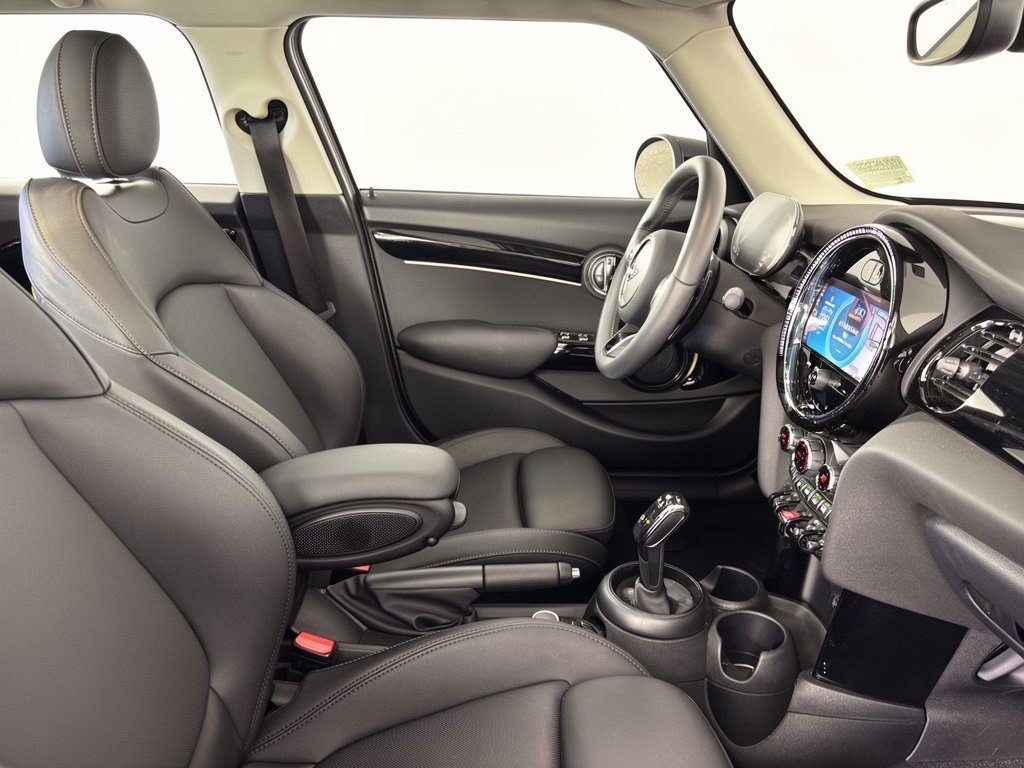 Certified 2024 MINI Cooper S FWD image 30