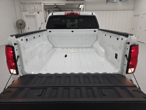 New 2026 Chevrolet Colorado LT image 24