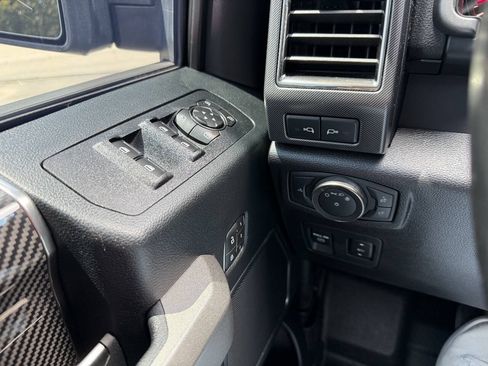 Used 2019 Ford F150 Raptor w/ Equipment Group 802A Luxury AWD/4WD image 25